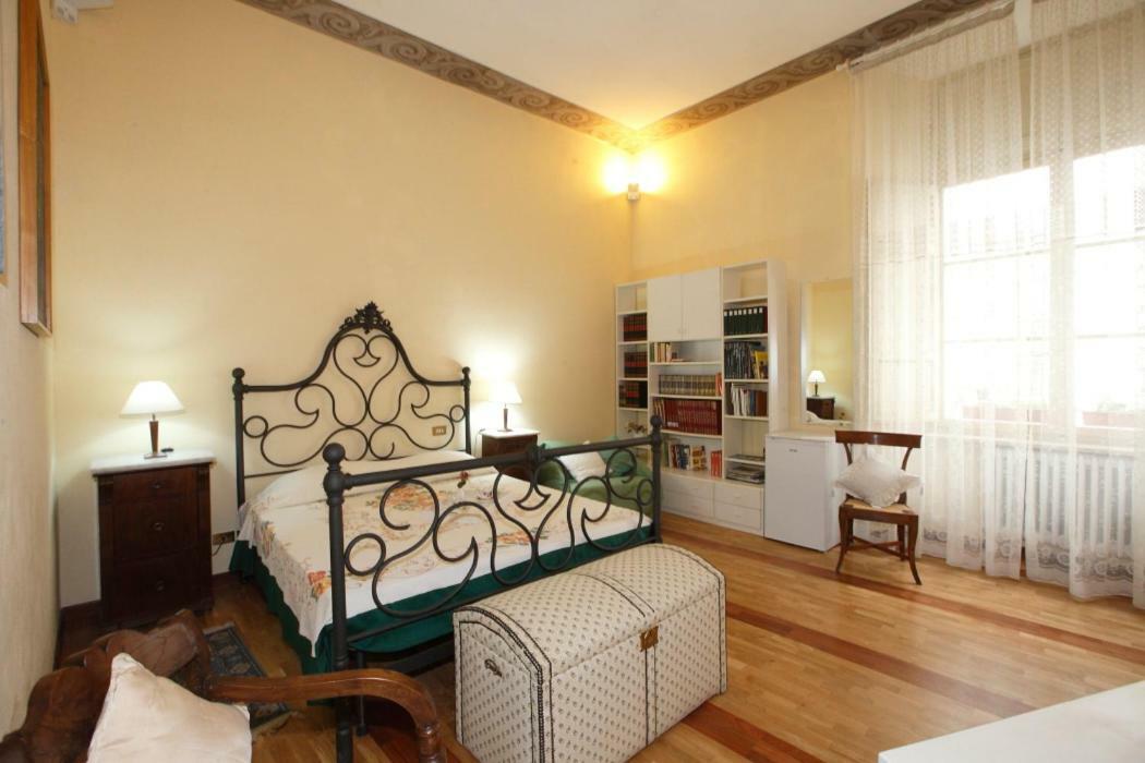 Residenza D'Epoca Montanini Bed and Breakfast Siena Buitenkant foto